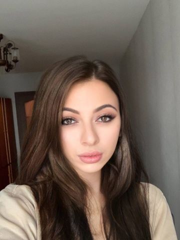 Николь